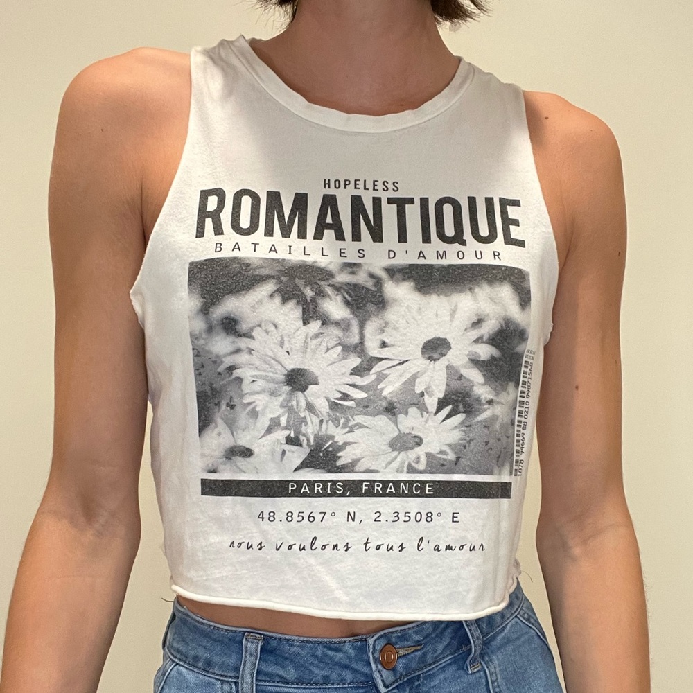 FOREVER 21 GRAPHIC TEE